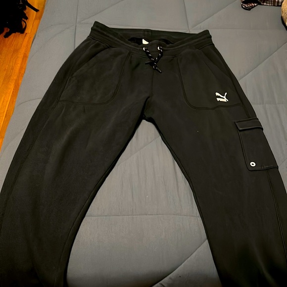 Puma Joggers Black - Picture 1 of 4